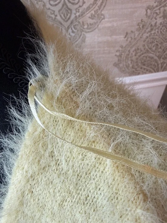 Urban Outfitters Nabila Yellow Fuzzy Oversized Longline Cardigan Size Medium - Picture 8 of 10